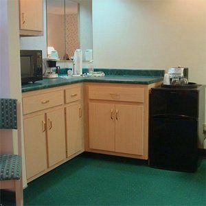 Americas Value & - Hotel